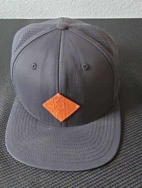 Black Men's Snapback Hat with Brown Leather Patch